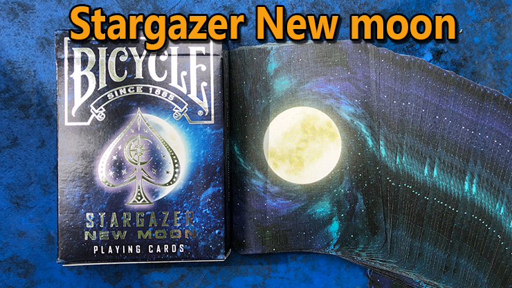 Etui du jeu avec les carte étalées vu de dos du jeu Bicycle Stargazer New Moon.