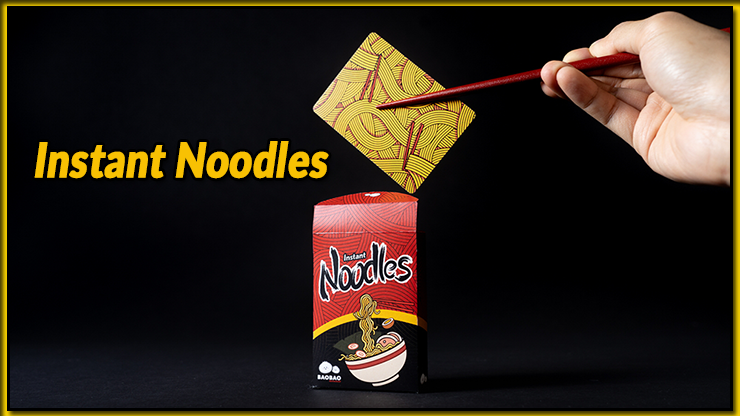 une carte est sortie du jeu avec des baguette du jeu du jeu Instant Noodles Cards De BaoBao Restaurant.