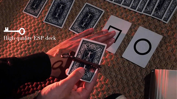 les carte esp et le magicien avec le ouija et la cle hante du tour Invocation de vernet